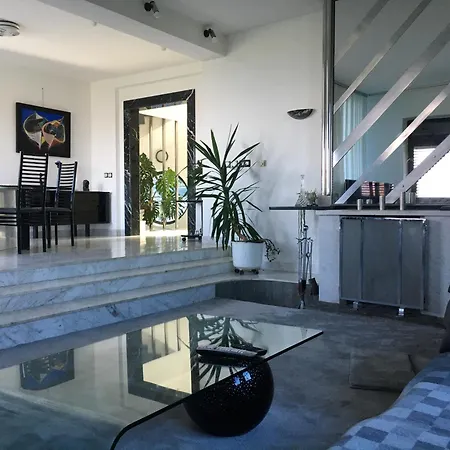 Apartment Luxury With Private Pool And 2 Bedrooms In Bay View