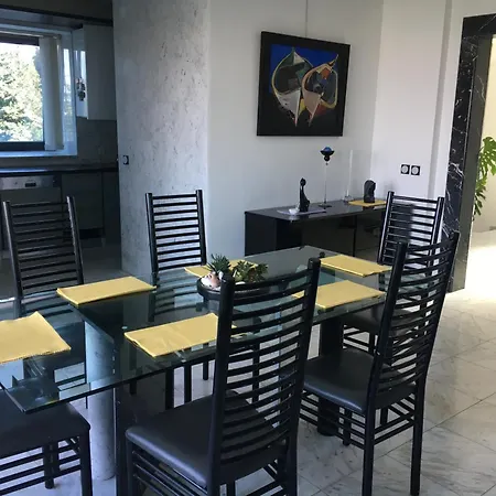 Luxury With Private Pool And 2 Bedrooms In Bay View Apartment *